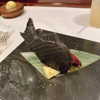 レストラン マノワ - ④北海道白糠町さやあかねの黒いフォアグラたい焼き