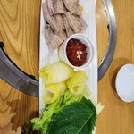 韓国家庭料理ハレルヤ - ゆで豚肉ポッサムキムチ