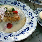 Thia Tsuri Ocha Do Kafe - 魚料理