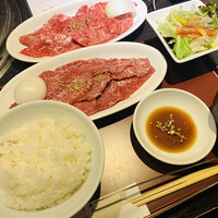 焼肉 しんうち 神楽坂 - 