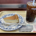 Dotoru Kohi Shoppu - アイスコーヒー　ベイクドチーズケーキ