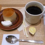 カフェ ミール ムジ - 焼きプリン＋コーヒー