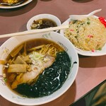 石川屋 - チャーハンラーメンセット800円