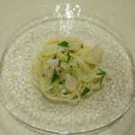 イタリアンレストラン Zucca - ハニーキャベツと帆立のペペロンチーノ