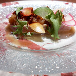 Ino Cantonese 日本橋 たかせ - 辣雜果姜醋鰤魚蘿白 鰤大根 生姜黒酢ソースとオリジナルナッツ辣油のアクセント