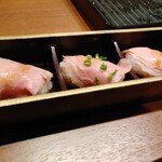 肉匠 坂井 - ローストビーフ肉寿司