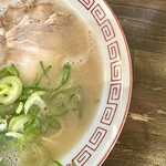 一楽ラーメン - ラーメン600円左側