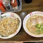 一楽ラーメン - ラーメンと大盛りチャーハン！