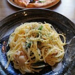 ラ・メーラ - ホタテとほうれん草のパスタ・カラスミ添え♪