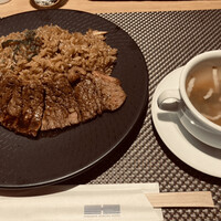 レストラン アゼリア - ステーキピラフ