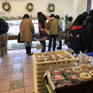 ドンレミーアウトレット_2