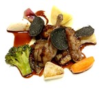 ビストロ　アギャット - ウズラのグリエ　フォアグラのステーキ　トリュフのソース