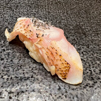 名古屋 栄 鮨 栄華 - ノドグロ
                めっちゃ脂がのってて最高