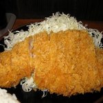 旨い肉料理 麻釉 - ロースカツ定食￥８４０のロースカツ