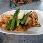 萩之茶屋鶴一 - キムチ盛り合わせ