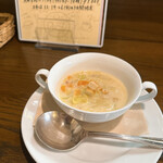 ビストロ アン ファミーユ - ＋¥100で追加出来るスープ