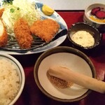 Katsu Hana - 牡蠣ミックスフライ定食 1518円