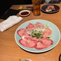 焼肉 にくなべ屋 神戸びいどろ 北野坂店 - 