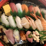 すし上等 - これだけ入ってだったの¥2,200-（税別）