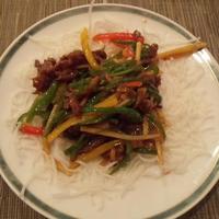 中国料理 桃花林 - 牛肉の細切りとピーマンの炒め