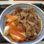 Yoshinoya - 牛すき丼。
