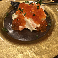 トラットリア イル レガーロ - スモークサーモンといくらのポテトサラダ