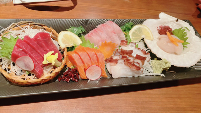 刺身盛り合わせ