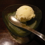 二葉すし - セットのデザート（ゆずシャーベット）