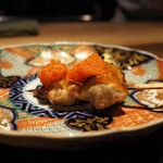 薪鳥新神戸 - 秋田 高原比内地鶏 ふりそで + ハリッサ