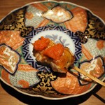 薪鳥新神戸 - 秋田 高原比内地鶏 ふりそで + ハリッサ