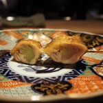 薪鳥新神戸 - 秋田 高原比内地鶏 手羽（葱入り）