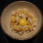薪鳥新神戸 - 薪そぼろご飯 + 卵 + うずらの卵