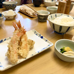 天ぷら よこい - ●二皿目
      ・蓮子
      ・海老
      ・かぶ