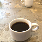 Chuugokuryouri Dainingu Hotto Shanhai - ランチタイムはコーヒーが無料です。