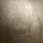 妙見石原荘 食菜石蔵 - 大浴場「天降殿」彫刻作者：鹿児島在住の池川直氏の作品