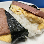 細野與治兵衛商店 - スパムと玉子がいい塩梅です♪