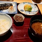 銀座 しのはら - 大根飯と鰯と牛時雨煮