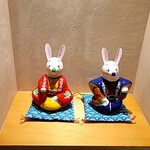 銀座 しのはら - 入口の置物