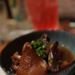 煮込みと惣菜 かん乃 - イカと大根の煮付け