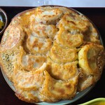 天馬 - ニンニク餃子+干しエビ餃子