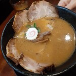 麺処 ほんだ - 濃い節醤油　チャーシュー550円