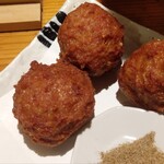小だるま亭 - 肉団子揚げ3個400円