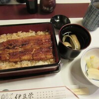 鰻割烹 伊豆栄 不忍亭 - うな重