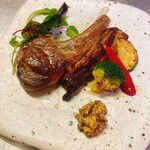 Grilled lamb chops (1 piece)