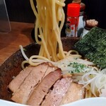 中華そば 志の田 - 麺リフト