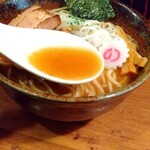 中華そば 志の田 - スープ