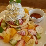 LIKO CAFE - フルーツパンケーキ　1,200円税込　2022.2