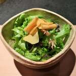 日本焼肉はせ川 別亭 - 芽甘藍と慈姑の早採り野菜のサラダ