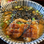 あつた蓬莱軒 - 出汁をかけてお茶漬け風に