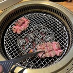 焼肉酒場しろくろ - 